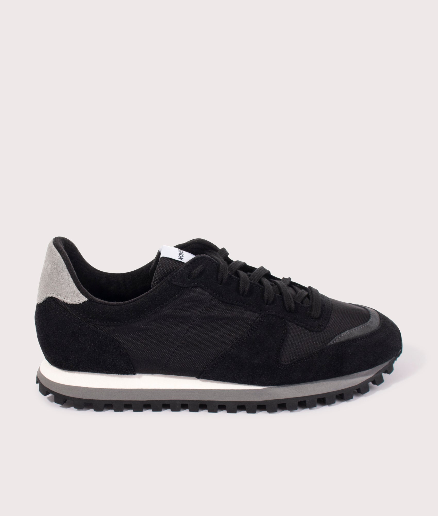 Marathon Trail Black | Novesta | EQVVS