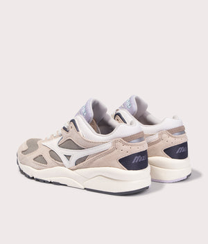 MIzuno Sky Medal Trainers Vintage Khaki/White Sand/Thistle. EQVVS Back Shot.