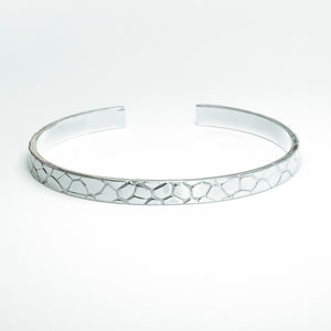 Alex&er Jewellery 925 Sterling Silver Crocodile Skin Cuff at EQVVS. Flat shot.