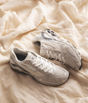 Wave Rider 10 Sneakers White/Vaporous Gray/Tradewinds | Mizuno | EQVVS