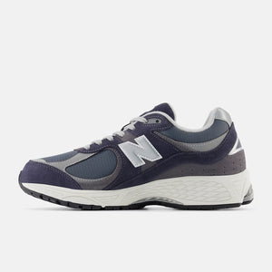 2002R-Sneakers-Eclipse-New-Balance-EQVVS