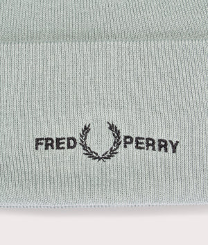 Graphic-Beanie-Silver-Blue-Fred-Perry-EQVVS