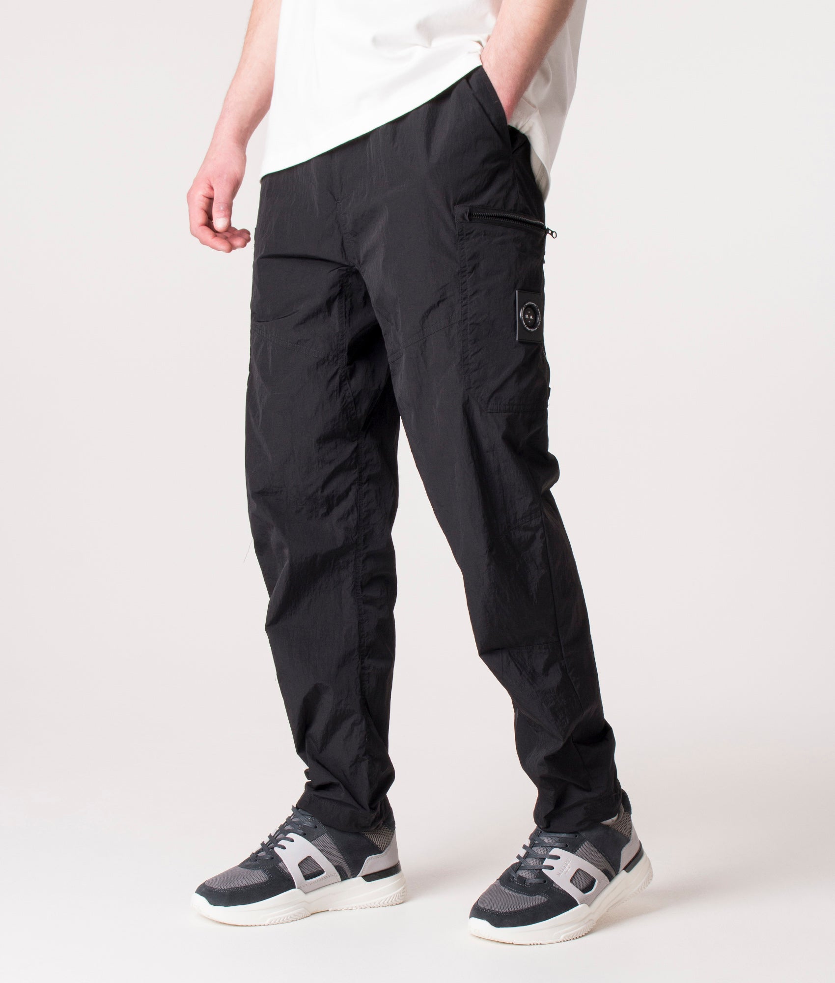 Regular Fit Krinkle Nylon Cargos Black | Marshall Artist | EQVVS